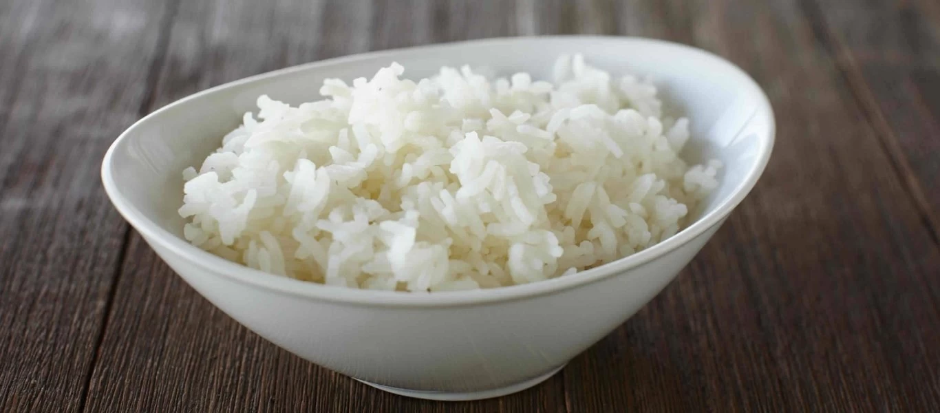 Ρύζι: Πως μπορεί να προκληθεί δηλητηρίαση όταν το ξαναζεστένετε; - Όλα όσα πρέπει να προσέχετε